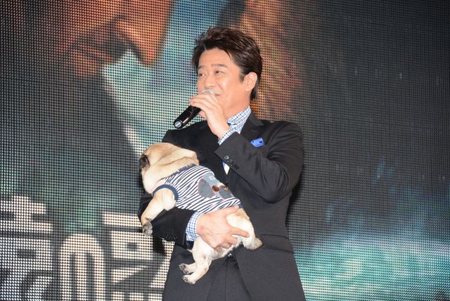 坂上忍、愛犬とのコラボ画像に大喜び！フォトギャラリー（6枚目）