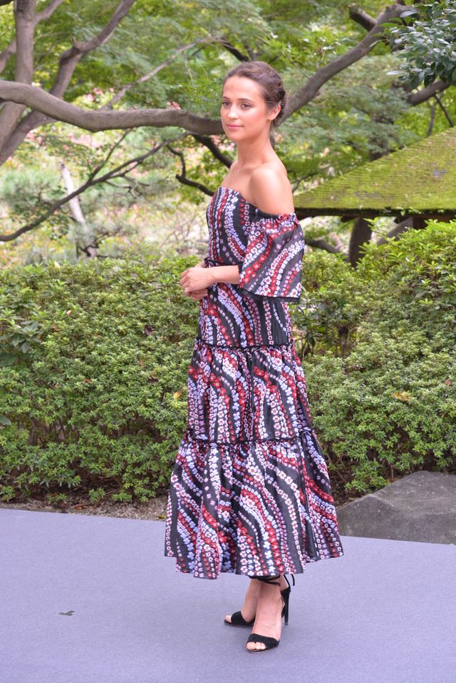 美しい！アリシア・ヴィキャンデル in 日本庭園！初来日会見フォトギャラリー（13枚目）