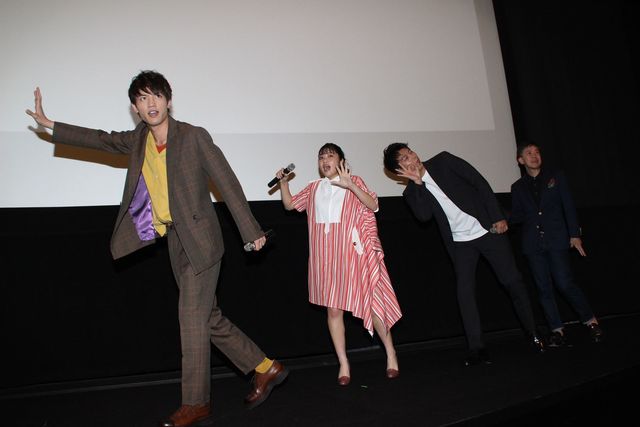 板垣瑞生、吉柳咲良、竹内涼真が『初恋ロスタイム』初日に喜び！：フォトギャラリー