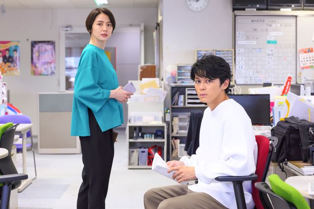 「エルピス」浅川は検察側の主張に違和感…2話場面写真：フォトギャラリー