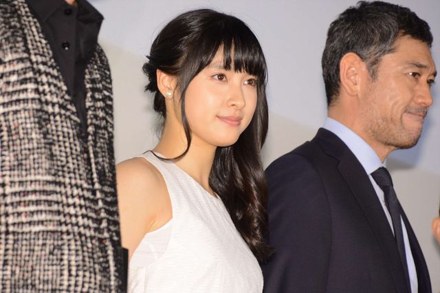 佐藤健が土屋太鳳に花冠！『8年越しの花嫁　奇跡の実話』完成披露試写会（8枚目）