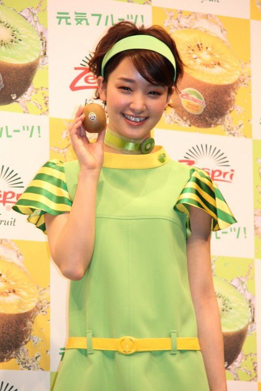 2代目キウイーハニー剛力彩芽の全身ショットも！フォトギャラリー（10枚目）