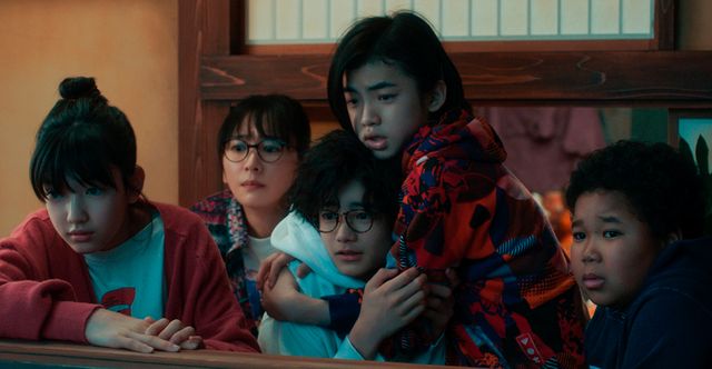 ガッキーの真剣な表情！映画『GHOSTBOOK おばけずかん』場面カット（15枚目）