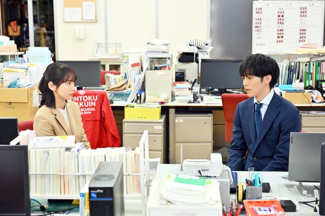 御上の正体が明かされる！「御上先生」第6話場面写真（18枚目）