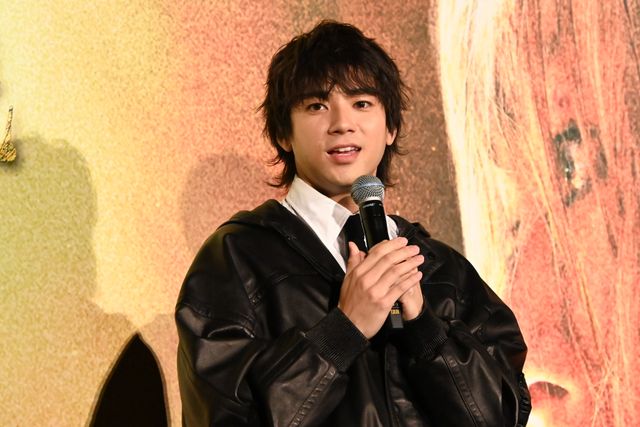 山崎賢人、山田裕貴とハグ！『キングダム　魂の決戦』超特大ヒット御礼舞台挨拶の様子（25枚目）