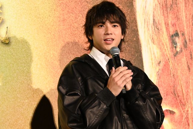 山崎賢人、山田裕貴とハグ！『キングダム　魂の決戦』超特大ヒット御礼舞台挨拶の様子（26枚目）