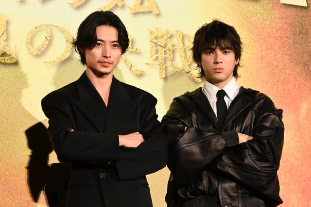 山崎賢人、山田裕貴とハグ！『キングダム　魂の決戦』超特大ヒット御礼舞台挨拶の様子（31枚目）