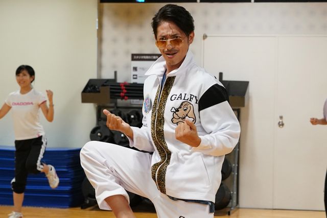 滝藤賢一の虎二郎登場！「極主夫道」2話場面写真（3枚目）