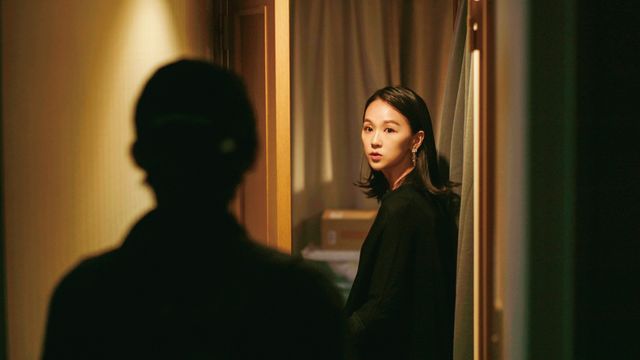 倉悠貴×見上愛『衝動』劇中カット7点（5枚目）