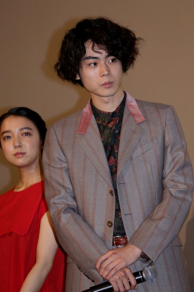 見つめ合う小松菜奈と菅田将暉がカワイイ！『溺れるナイフ』初日舞台あいさつ（6枚目）