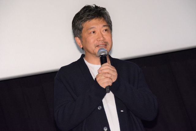 宮本信子、宮崎あおい登場『真実』公開記念舞台あいさつ（3枚目）