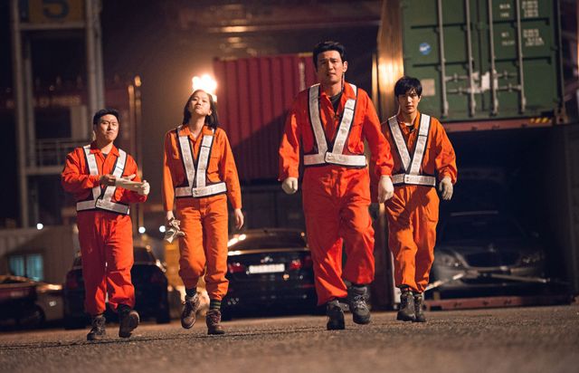 ファン・ジョンミン×ユ・アイン！『ベルリンファイル』のリュ・スンワン監督最新作『ベテラン』フォトギャラリー（4枚目）