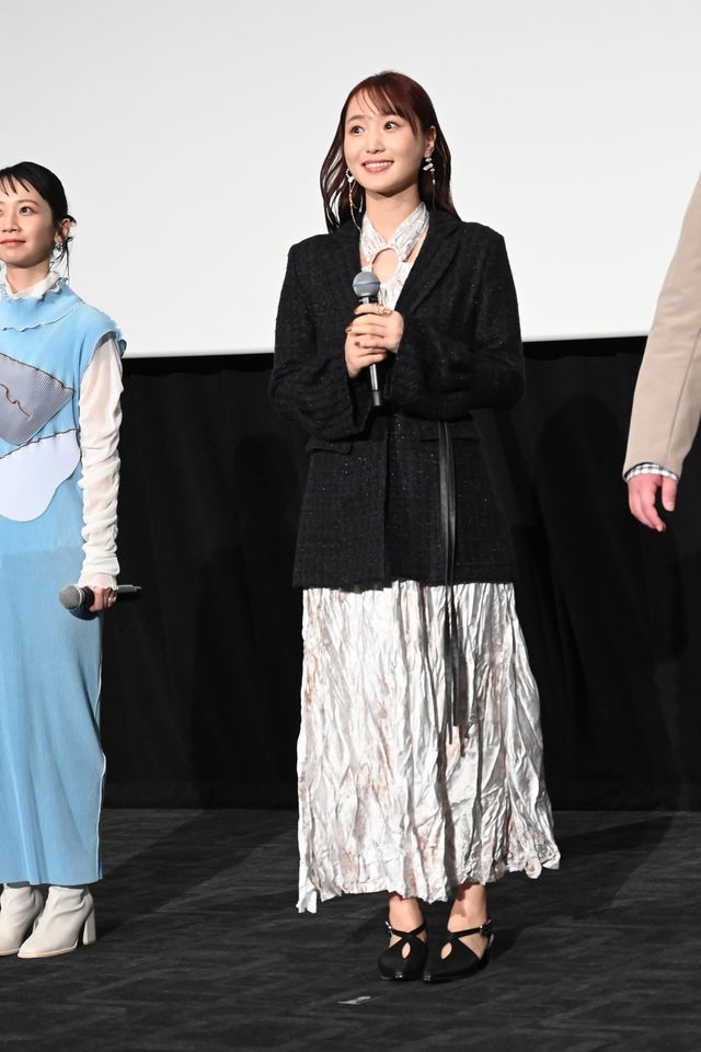 映画初主演のぐんぴぃ、菅井友香、手塚とおる、三戸なつめと『怪獣ヤロウ！』公開記念舞台挨拶（5枚目）