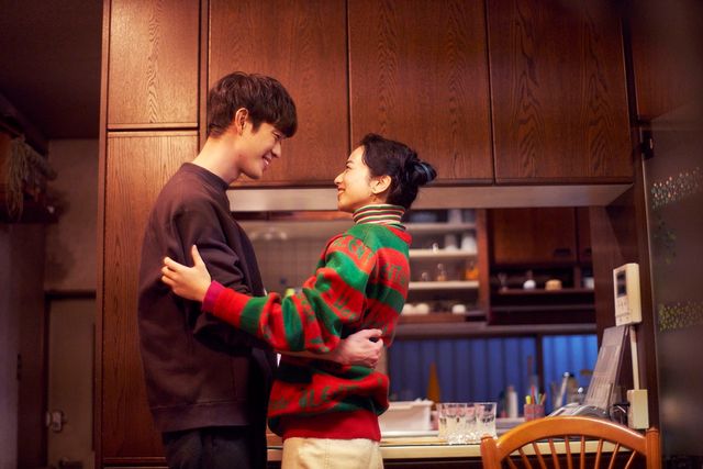 小松菜奈＆宮沢氷魚『ムーンライト・シャドウ』儚さ感じる場面カットほか（2枚目）