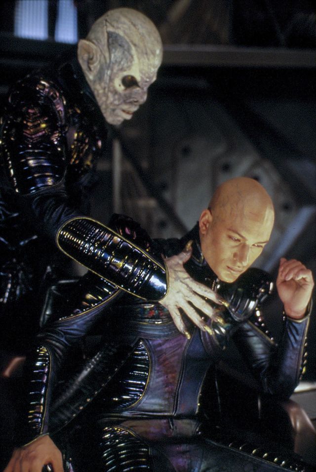 『ネメシス　S.T.X』でのトム・ハーディ（4枚目）