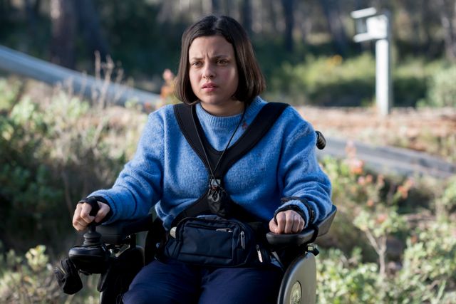 『VS狂犬』『ココディ・ココダ』ポスター＆場面写真（8枚目）