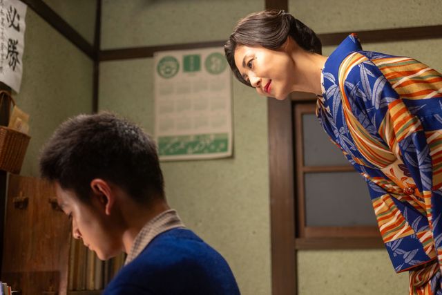 嵩（北村匠海）を励ます優しい寛（竹野内豊）…朝ドラ「あんぱん」第19回（5枚目）