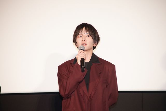 板垣李光人、綱啓永、吉川愛らが“秘密”告白『口に関するアンケート』初日舞台挨拶（11枚目）
