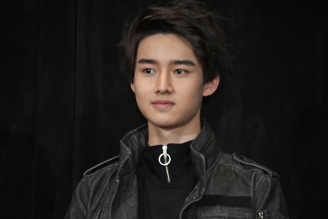 藤岡弘、＆息子・真威人、親子初イベントで射撃対決！（4枚目）