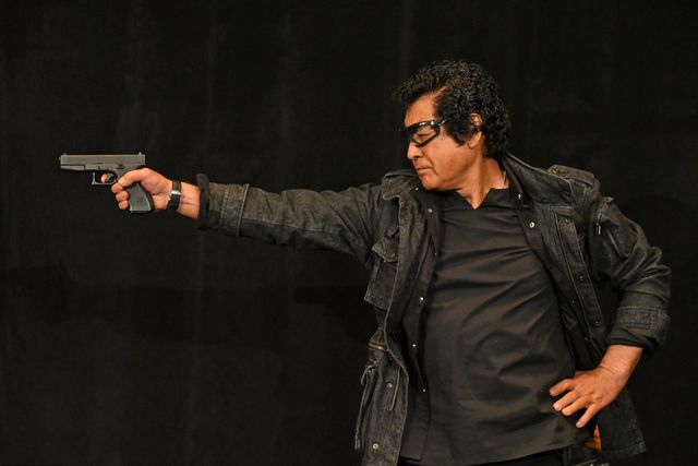 藤岡弘、＆息子・真威人、親子初イベントで射撃対決！（8枚目）