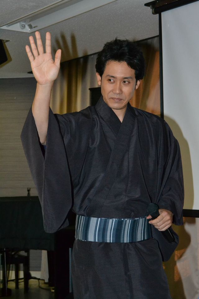 大泉洋、自身のエッセイが村上春樹超えに満面の笑み！　画像ギャラリー：フォトギャラリー