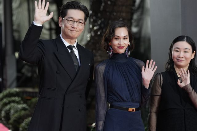 井浦新、水原希子がクールに登場（7枚目）