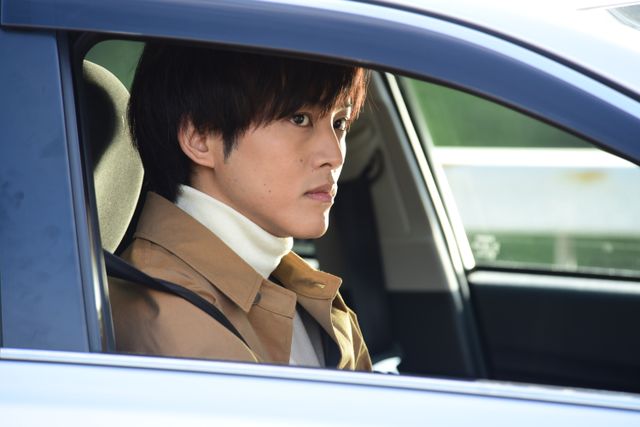 松坂桃李主演×貫井徳郎原作「微笑む人」場面写真（14枚目）