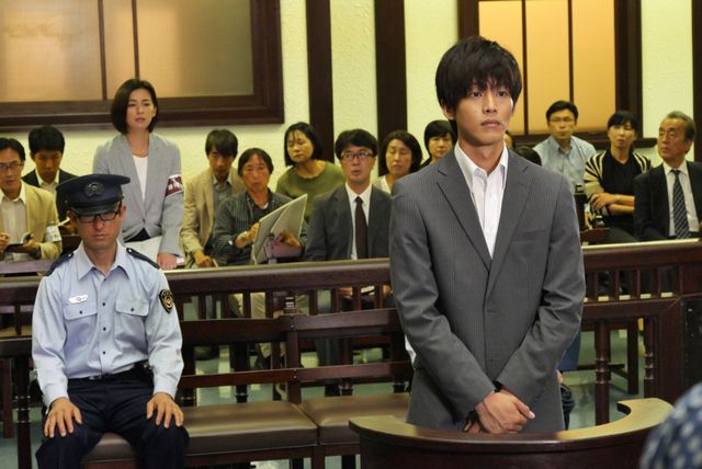 松坂桃李主演×貫井徳郎原作「微笑む人」場面写真（23枚目）