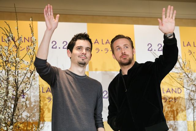 ライアン・ゴズリング、鏡割りに挑戦！『ラ・ラ・ランド』来日記者会見フォトギャラリー！（5枚目）