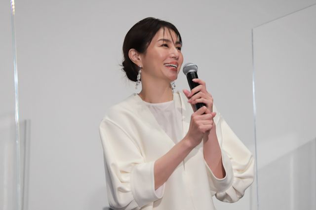 のん、ハコフグ帽を受け継ぐ!?映画『さかなのこ』公開記念舞台あいさつ（8枚目）