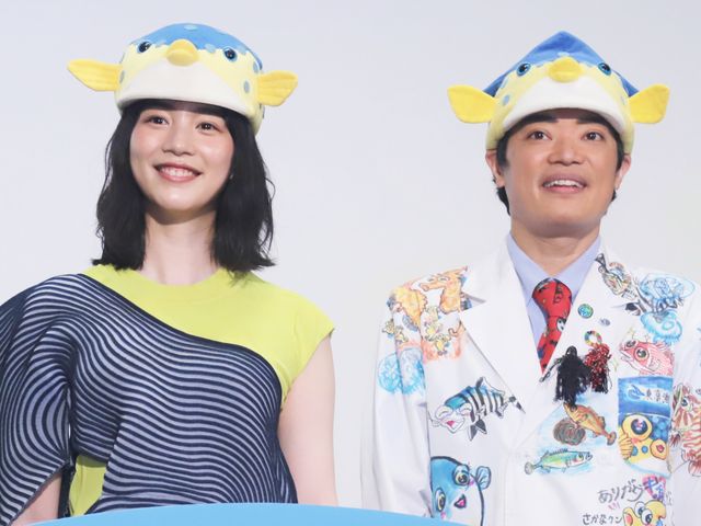 のん、ハコフグ帽を受け継ぐ!?映画『さかなのこ』公開記念舞台あいさつ（12枚目）