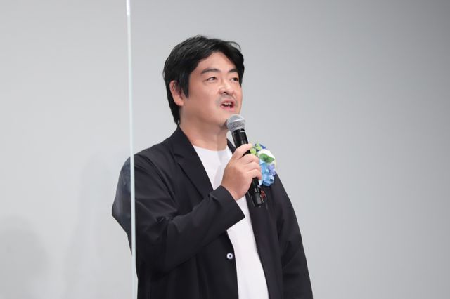 のん、ハコフグ帽を受け継ぐ!?映画『さかなのこ』公開記念舞台あいさつ（18枚目）