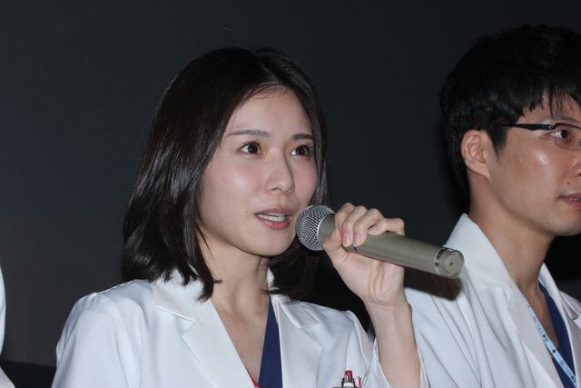 綾野剛、産婦人科医役を通してパパに憧れ！ドラマ「コウノドリ」舞台あいさつフォトギャラリー！（5枚目）