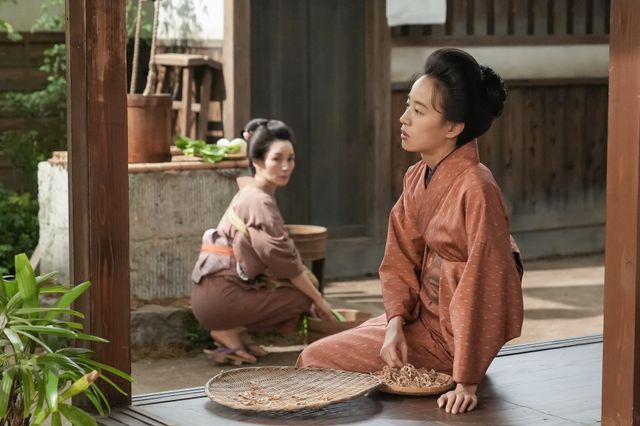 【画像5枚】「ブラッサム」珠（石橋静河）が秘めた思いをつづって…第13回場面写真（3枚目）