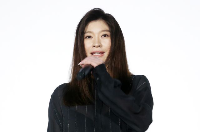 篠原涼子、佐藤隆太が登壇！映画『今日も嫌がらせ弁当』大ヒット御礼舞台あいさつ（2枚目）