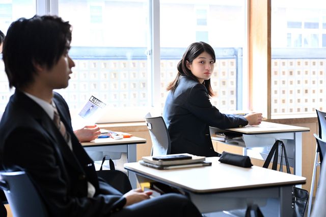 日曜劇場「御上先生」第1話場面写真【ネタバレあり】（28枚目）