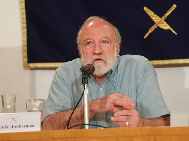 戦争は事前に食い止めないといけない…塚本晋也監督が『野火』に込めた思い　記者会見フォトギャラリー（3枚目）