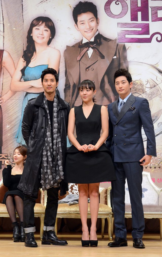 パク・シフ、交通事故のような愛を感じたい!?理想の女性像について明かす＜韓国JPICTURES＞（5枚目）