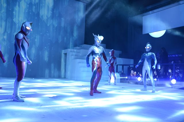 DAIGO、ぱちんこウルトラマンを大絶賛！フォトギャラリー（6枚目）