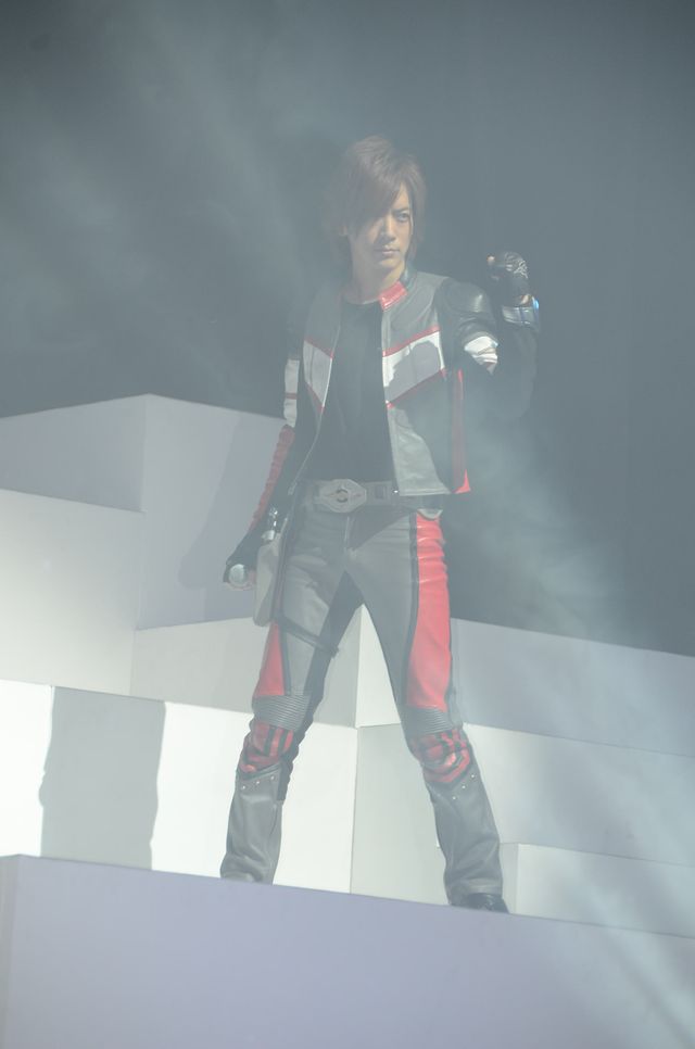 DAIGO、ぱちんこウルトラマンを大絶賛！フォトギャラリー（10枚目）