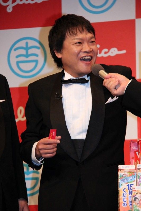 グリコと吉本興業のコラボレーションキャンペーンの発表会見フォトギャラリー（4枚目）
