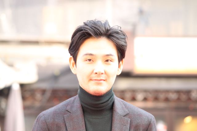 大泉洋、大阪で服が被った松田龍平にツッコミ！（9枚目）