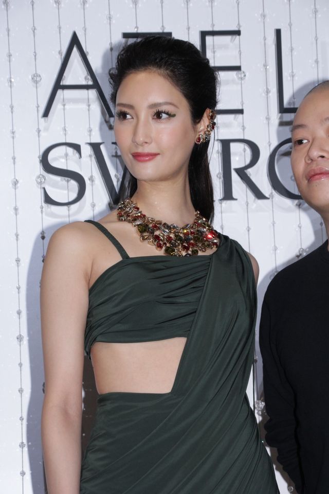 菜々緒、登場！「スワロフスキー銀座10周年記念 アトリエ・スワロフスキー展覧会」レセプションパーティー（6枚目）