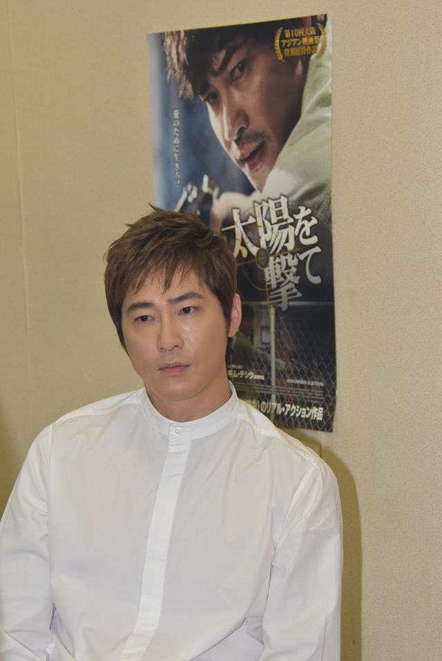 カン・ジファン、モノトーンの衣装でイメチェン！麗しのフォトギャラリー（4枚目）