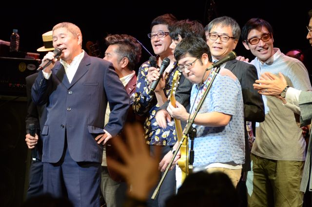 ビートたけし、サンボマスターの演奏で「浅草キッド」を披露！「たけしリスペクトライブ」写真ギャラリー（4枚目）