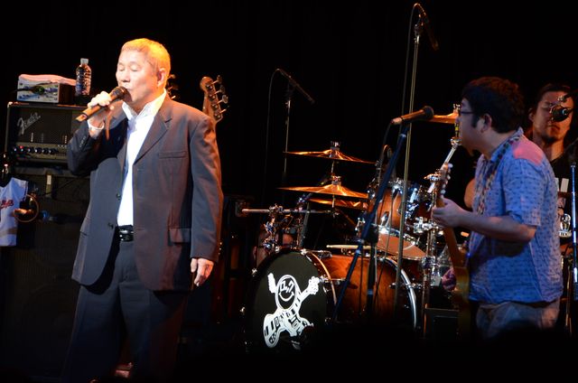 ビートたけし、サンボマスターの演奏で「浅草キッド」を披露！「たけしリスペクトライブ」写真ギャラリー（8枚目）