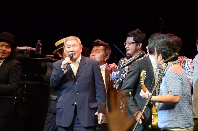 ビートたけし、サンボマスターの演奏で「浅草キッド」を披露！「たけしリスペクトライブ」写真ギャラリー（9枚目）