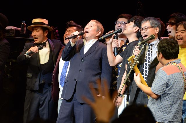 ビートたけし、サンボマスターの演奏で「浅草キッド」を披露！「たけしリスペクトライブ」写真ギャラリー（10枚目）