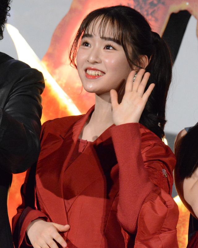 藤岡弘、娘たちが美麗衣装！藤岡真威人・天翔愛・天翔天音・藤岡舞衣が集合（18枚目）