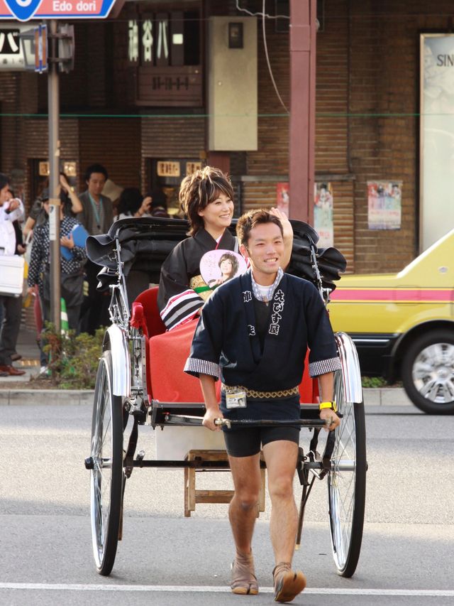 水谷千重子リサイタルツアーDVD発売記念＆紅白出場祈願浅草詣り写真ギャラリー：フォトギャラリー